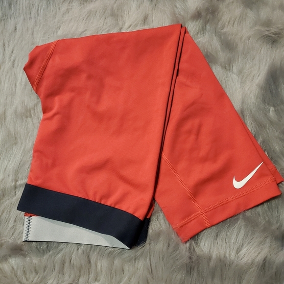 Workout leggings - Picture 1 of 3